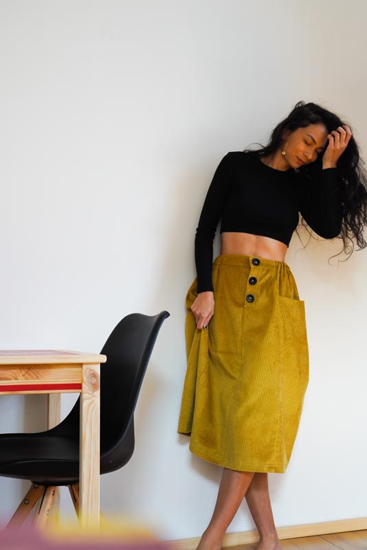 Střih a návod jak ušít dámskou manšestrovou sukni