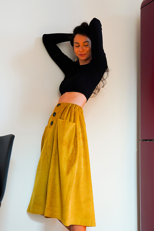 Střih a návod jak ušít dámskou manšestrovou sukni