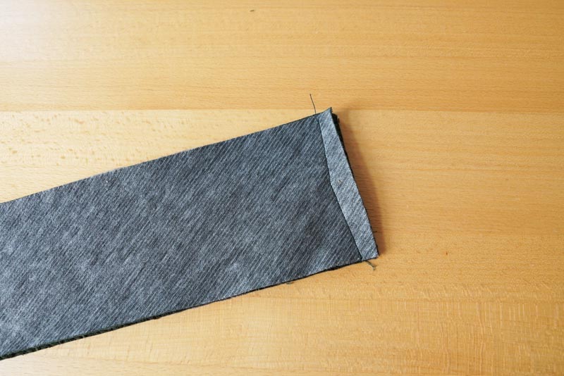 Detailní návod jak ušít manšestrové kalhoty - pásek