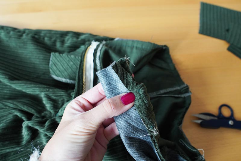 Detailní návod jak ušít manšestrové kalhoty - pásek