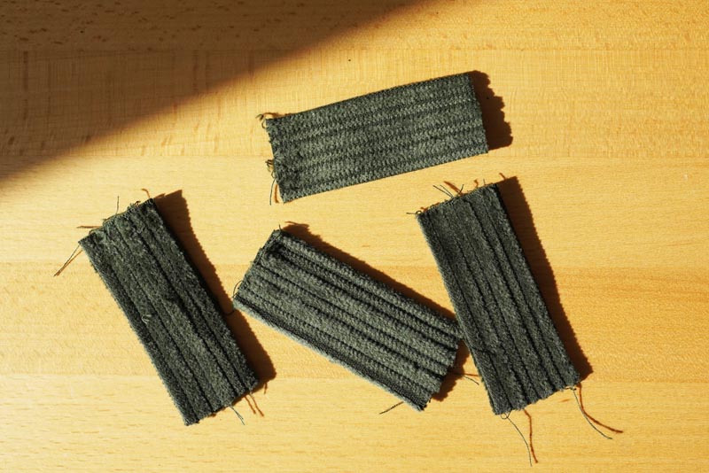 Podrobný návod na šití manšestráků - očka na pásek