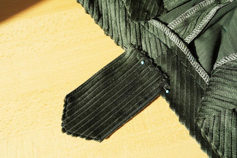 Podrobný návod na šití manšestráků - očka na pásek