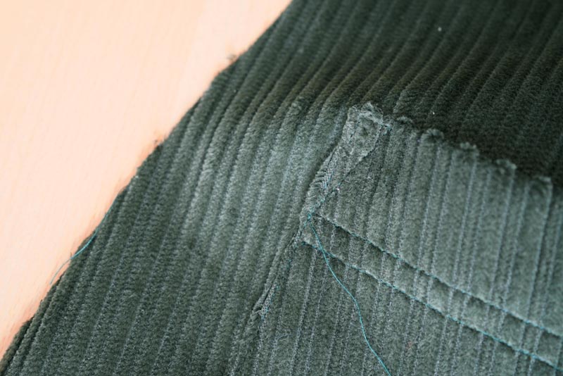 Jak ušít manšestrové kalhoty - šití kapes