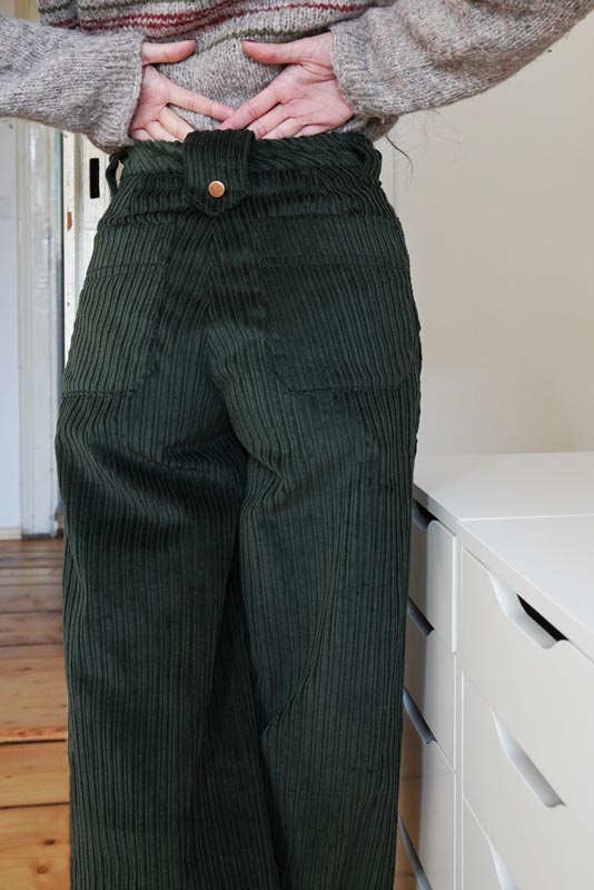 Střih a návod jak ušít dámské manšestráky