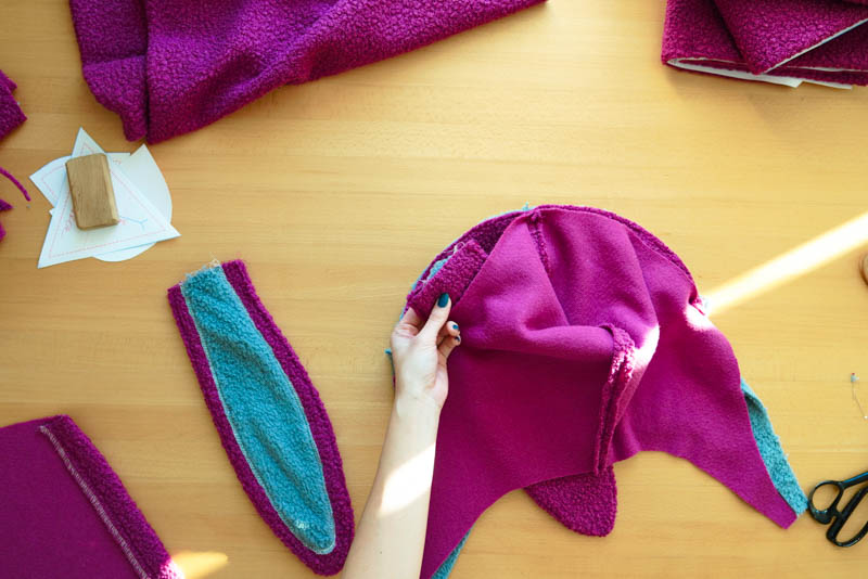 Střih a návod jak ušít chlupatou mikinu s kapucí - kapuce