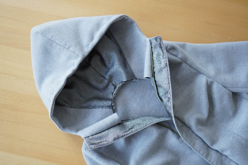 Jak ušít elegantní dámský kabát s podšívkou - kapuce s podšívkou