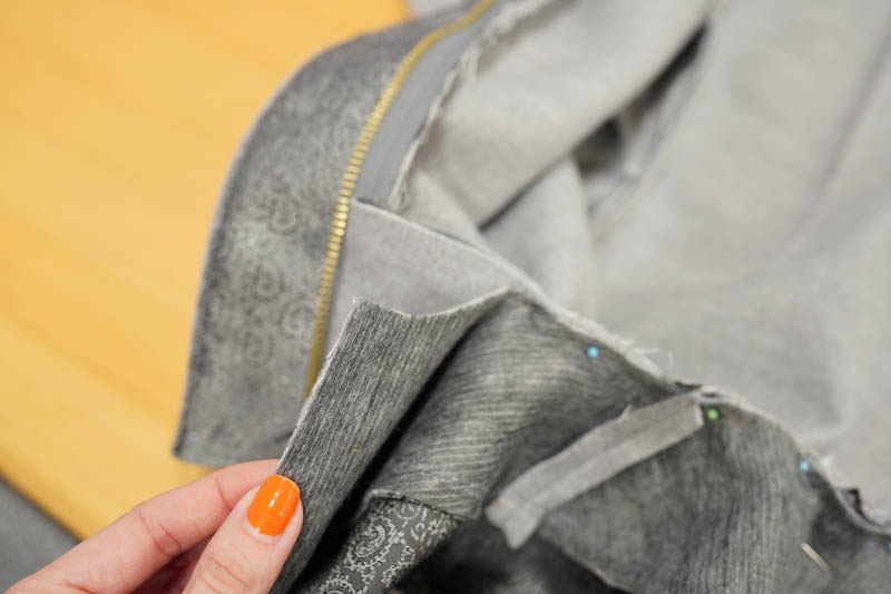 Jak ušít elegantní dámský kabát  - všití podšívky do kabátu