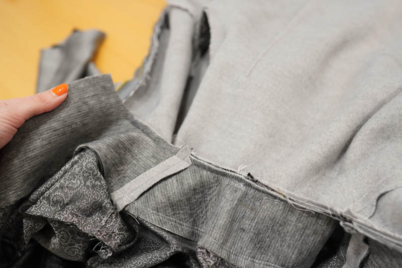 Jak ušít elegantní dámský kabát  - všití podšívky do kabátu