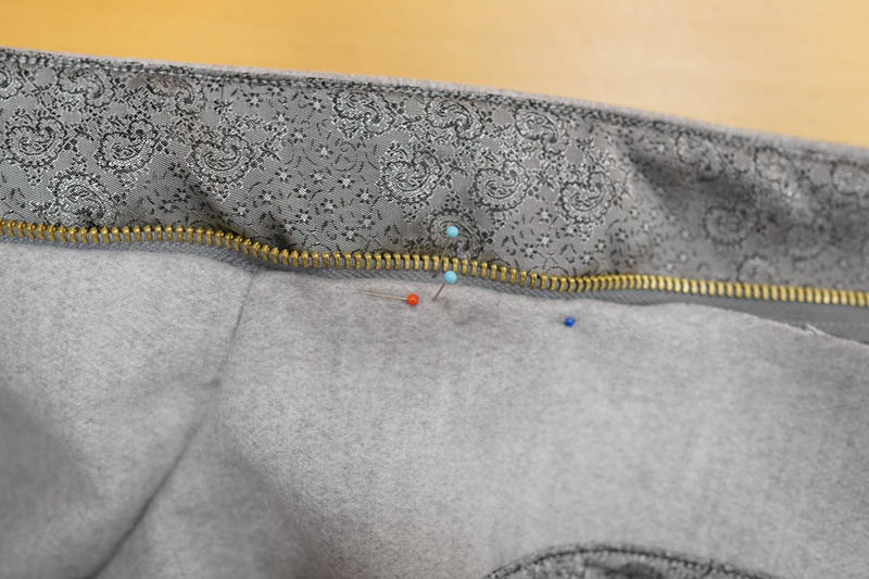 Jak ušít elegantní dámský kabát  - všití podšívky do kabátu