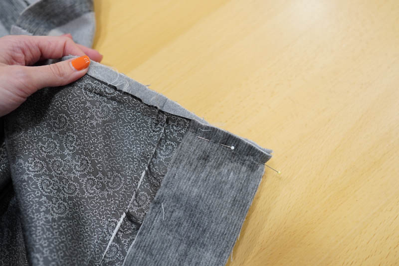 Jak ušít elegantní dámský kabát  - všití podšívky do kabátu