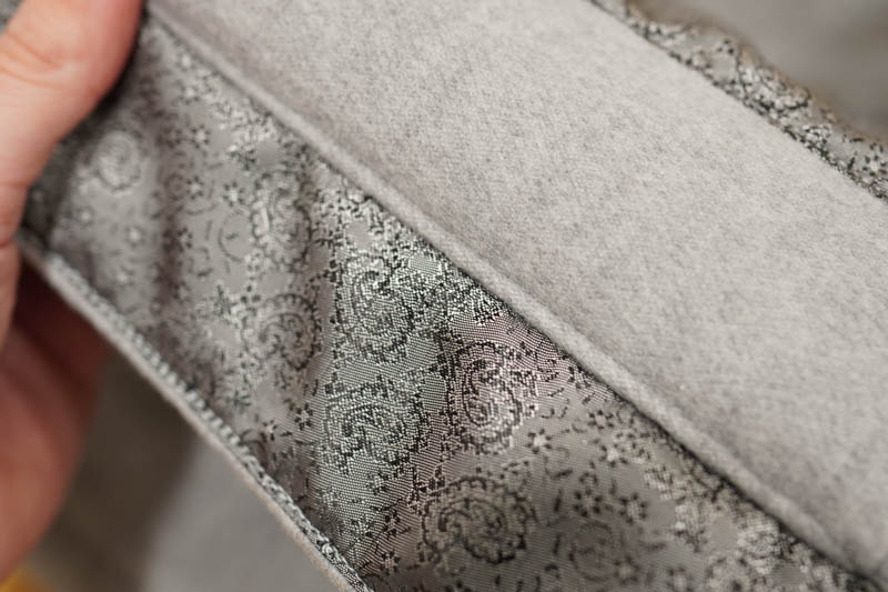 Jak ušít elegantní dámský kabát  - všití podšívky do kabátu