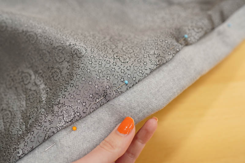 Jak ušít elegantní dámský kabát  - všití podšívky do kabátu