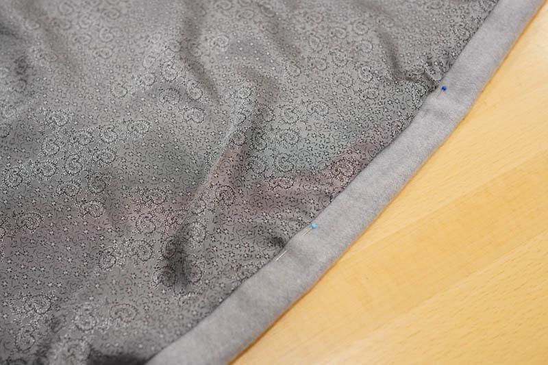 Jak ušít elegantní dámský kabát  - všití podšívky do kabátu