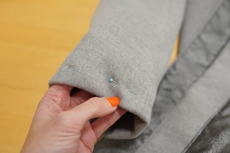 Jak ušít elegantní dámský kabát  - všití podšívky do kabátu