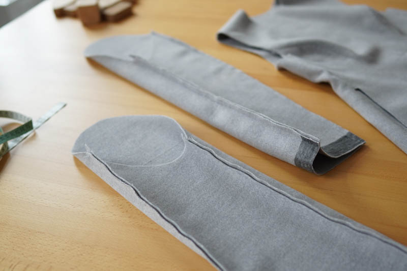 Jak ušít elegantní dámský kabát s podšívkou - jak všít rukávy