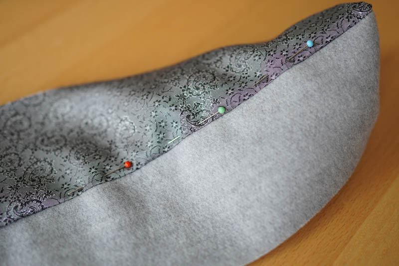 Jak ušít elegantní dámský kabát s podšívkou - všití zipu s podkrytem a nákrytem