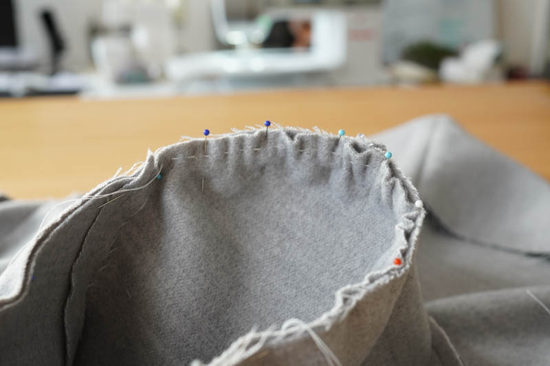 Jak všít rukáv do kabátu