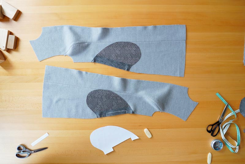 Jak ušít elegantní dámský kabát s podšívkou - šití kapes v bočním švu