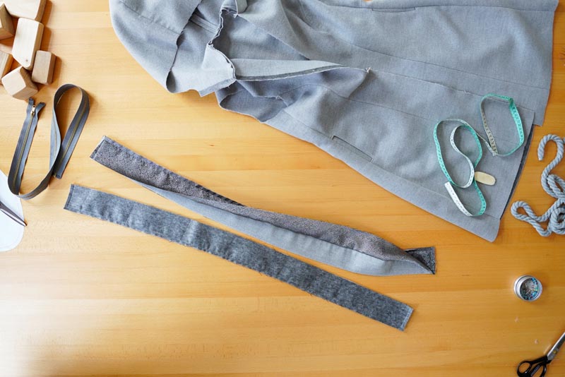 Jak ušít elegantní dámský kabát s podšívkou - všití zipu s podkrytem a nákrytem