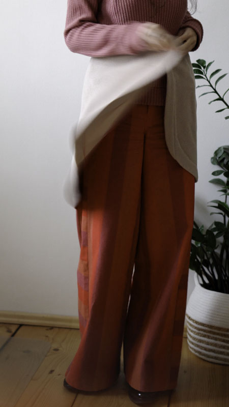 PDF střih a návod jak ušít dámskou zavinovací pouzdrovou sukni