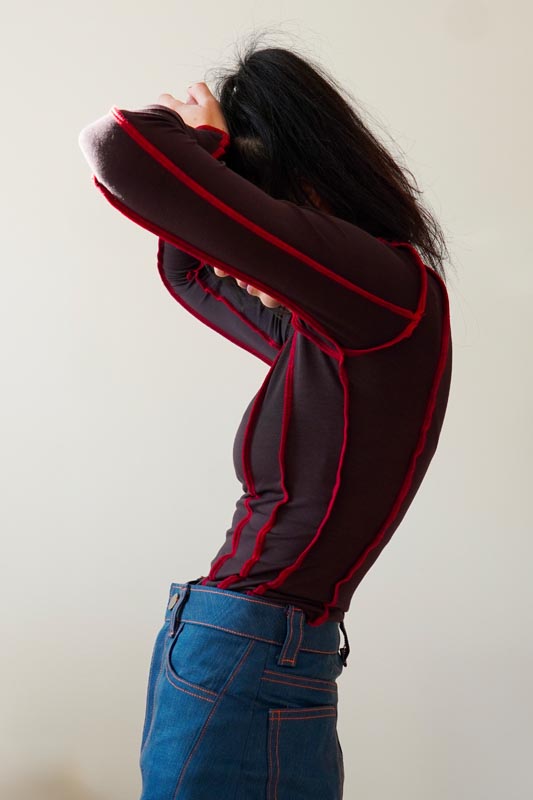 Střih a návod na šití trika naruby s přiznanými kraji, princesovými švy a záševky