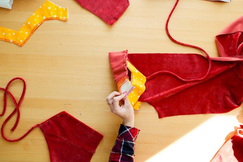 Jak ušít overal - sešití živůtku s kalhotami