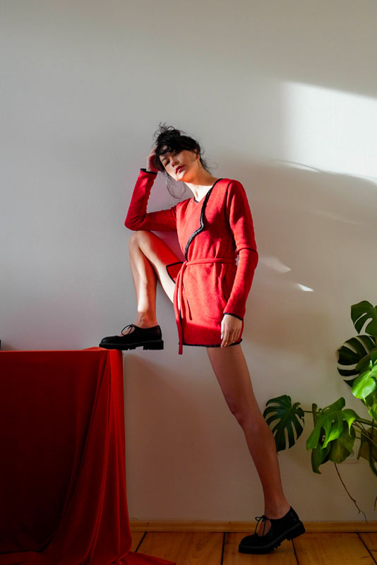 Střih a návod jak ušít jednoduchý dámský cardigan ze svetroviny