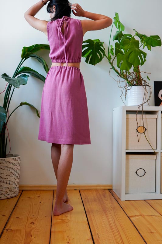 Střih na dámskou soupravu (sukni a top) a návod na šití