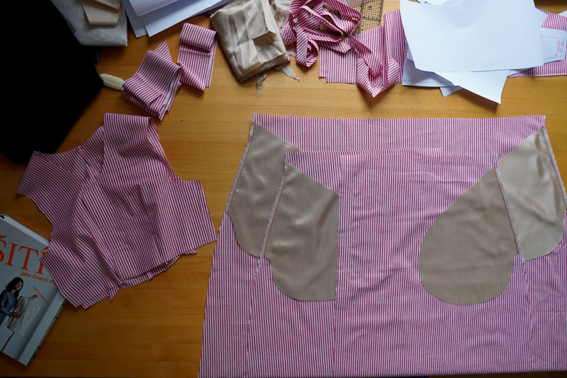 Střih a návod jak ušít dámské maxi šaty - kapsy