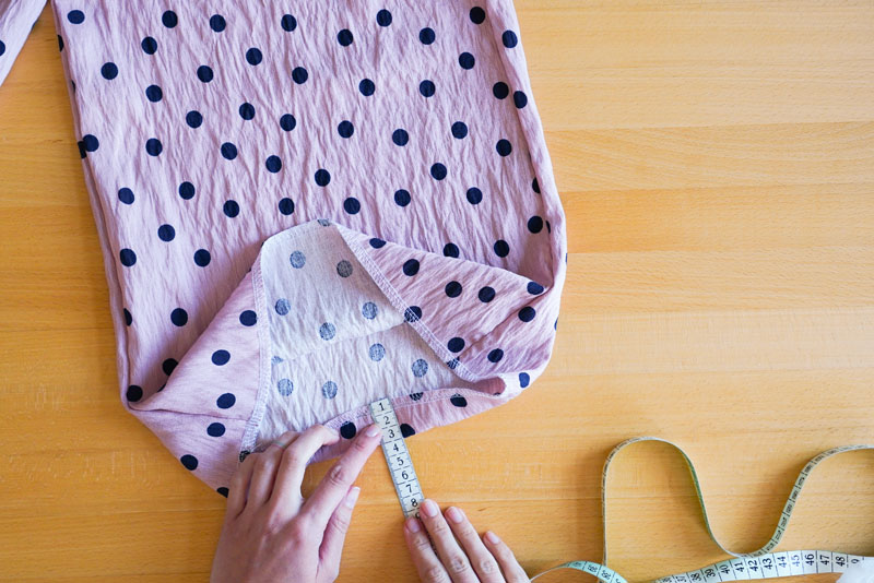 Střih a návod jak ušít dámské široké letní kalhoty UNWIND - Dokončení lemů nohavic