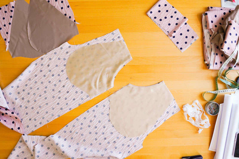 Střih a návod jak ušít dámské široké letní kalhoty UNWIND - vypracování kapsových váčků