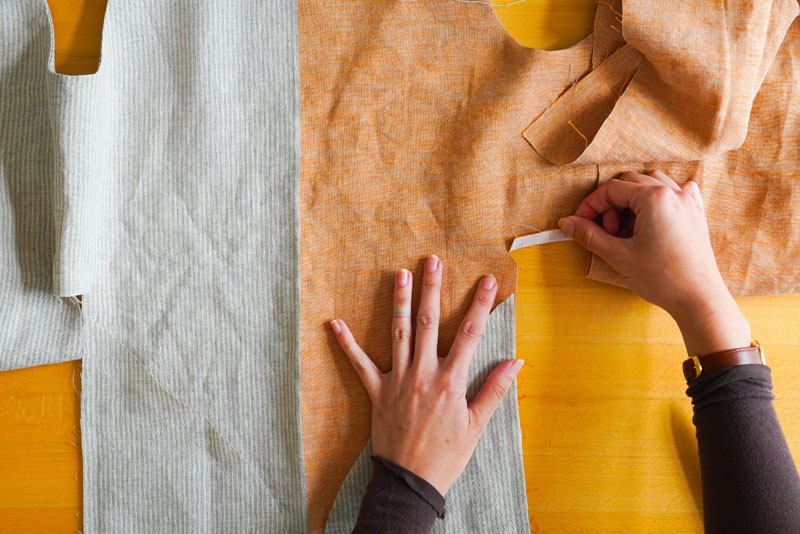 Střih a návod jak ušít pohodlné dámské šaty - kapsy