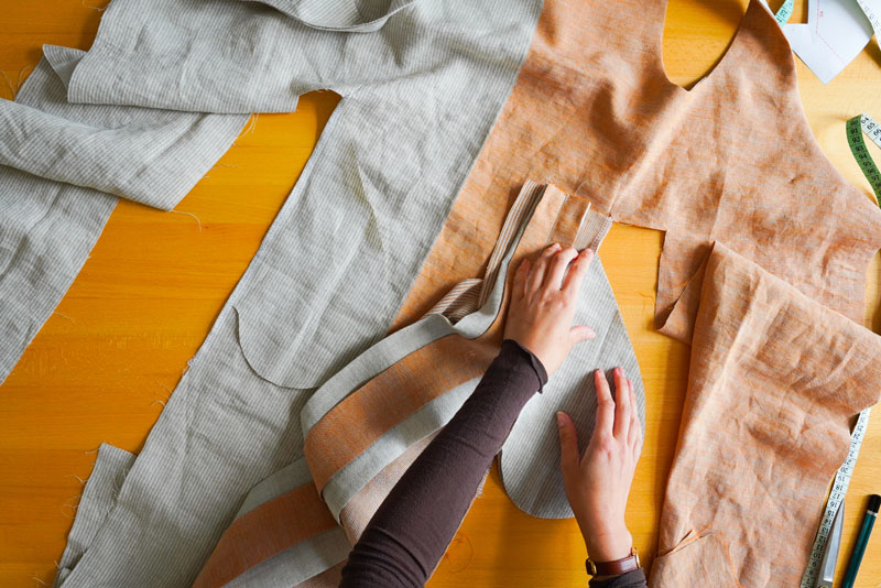 Střih a návod jak ušít pohodlné dámské šaty - vsadky