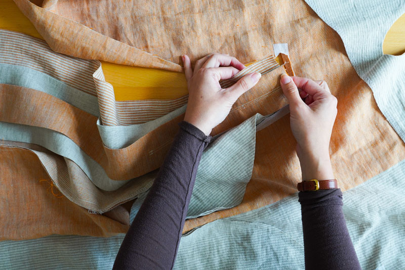 Střih a návod jak ušít pohodlné dámské šaty - vsadky