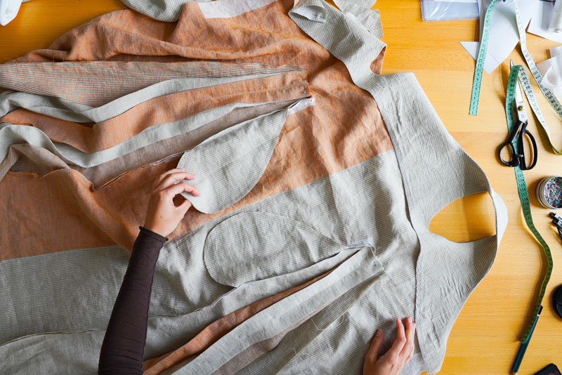 Střih a návod jak ušít pohodlné dámské šaty - vsadky