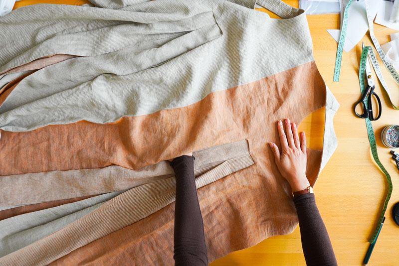 Střih a návod jak ušít pohodlné dámské šaty - vsadky