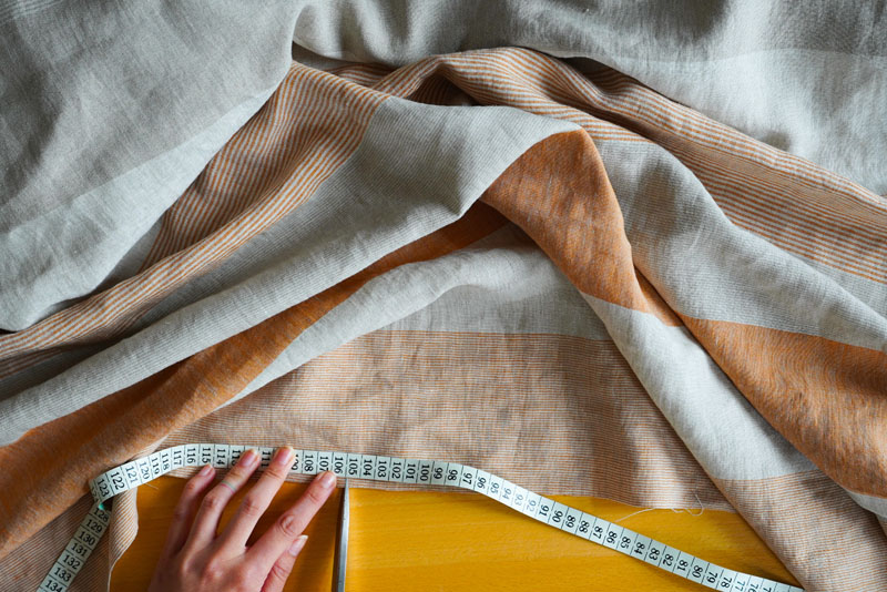 Střih a návod jak ušít pohodlné dámské šaty - vsadky