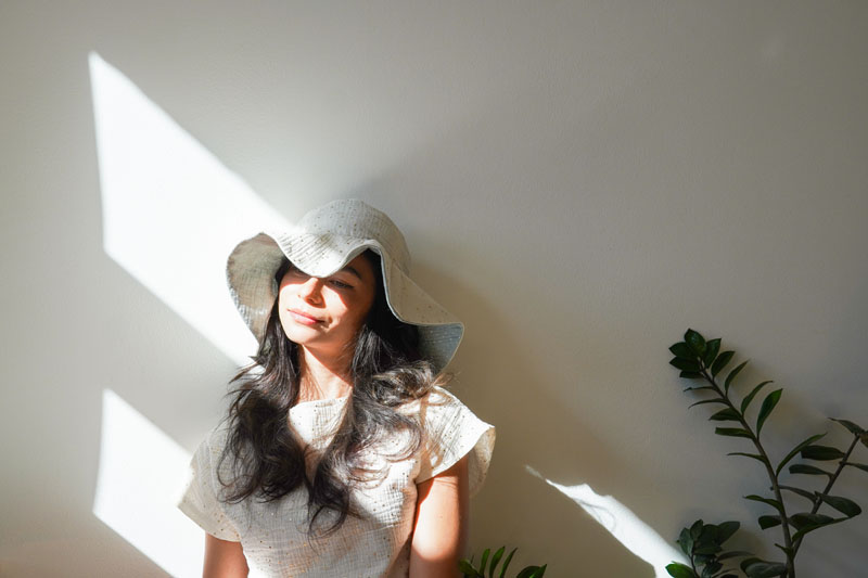 Střih a podrobný návod jak ušít dámský letní klobouk (oboustranný) se širokou krempou