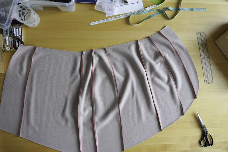 Jak ušít dámskou zavinovací pouzdrovou sukni - podrobný fotonávod šití