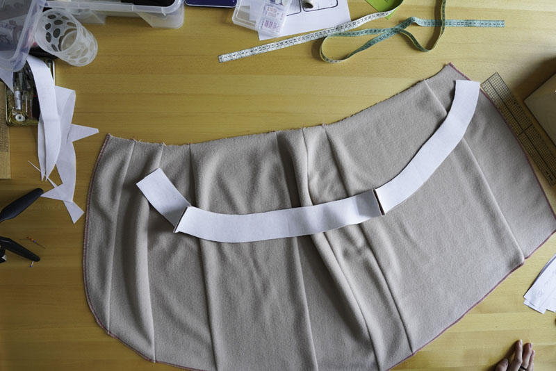 Jak ušít dámskou zavinovací pouzdrovou sukni - podrobný foto návod šití