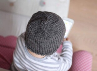 Jednoduchý návod na dětskou pletenou čepici
