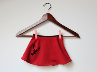 Sukýnka s jelínkem