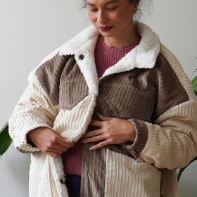 ♥️ Hurá, hurá! Tak na tohle jsem se těšila moc. Funky zateplenou oversized bundu jsem si chtěla ušít už pořádně dlouho. A teď se to všechno tak pěkně sešlo - nápad, energie, materiály!

Takže, nejen že na webu najdeš už teď tuhle žhavou novinku… Navíc jsem k ní natočila podrobný video návod, který najdeš taky přímo ma webu u střihu. Takže už žádné výmluvy, protože teď už zkrátka zateplenou bundu zmákneš taky! 💪

❗️ Jo a pozor, bunda je dokonce oboustranná!

PDF ➡️ https://prosikulky.cz/produkt/strih-damska-oversize-bunda-podsivkou
Papír ➡️ https://www.sitijakozivotnistyl.cz/strih-damskou-oversize-bundu-podsivkou/

#damskabunda #damskestrihy #podzimnisiti #diyfashion #diyobleceni #sijemeslaskou #sitijakozivotnistyl #prosikulkycz