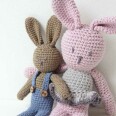 Návod na háčkovaného králíčka v kalhotách