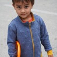 Střih - dětská mikina na zip se stojáčkem a kapsami