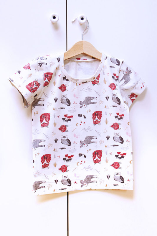 Jak ušít tričko (návod krok za krokem)