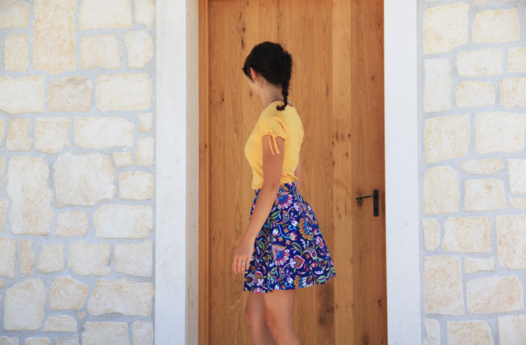 Střih na dámské tričko s vodou