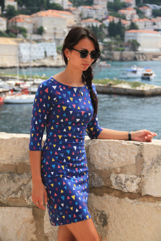 Střih na dámské raglánové šaty