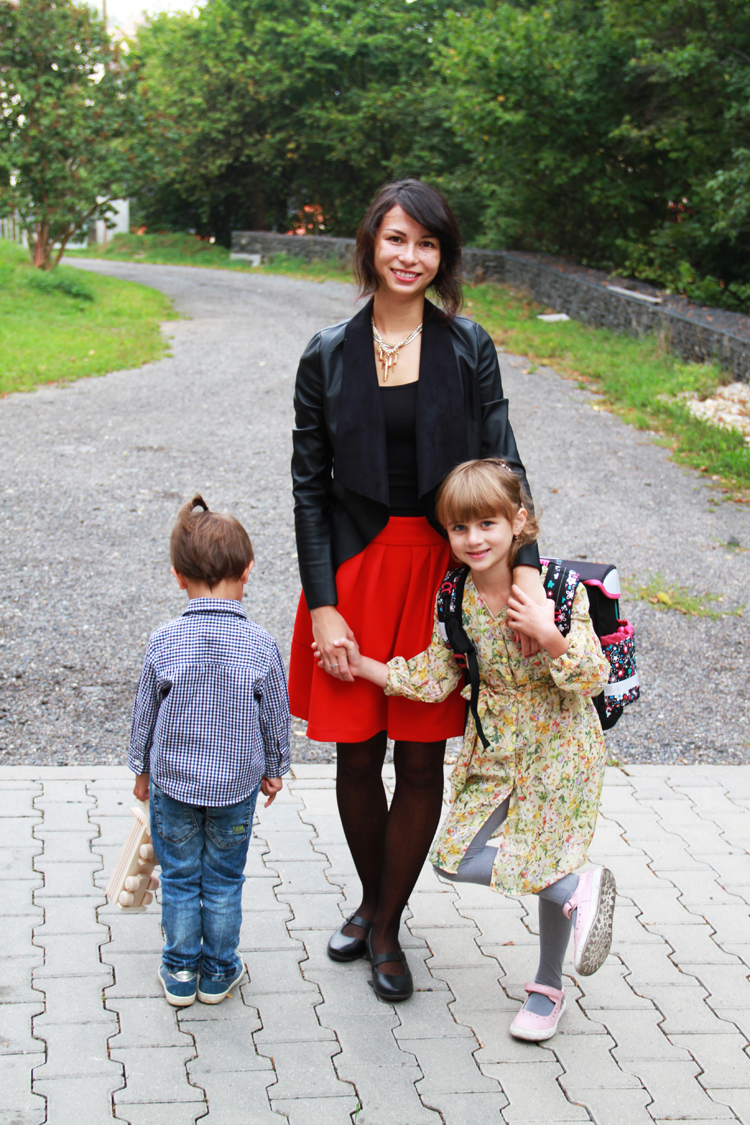 Střih na dětské šifonové šaty + detailní foto návod jak ušít šaty krok za krokem