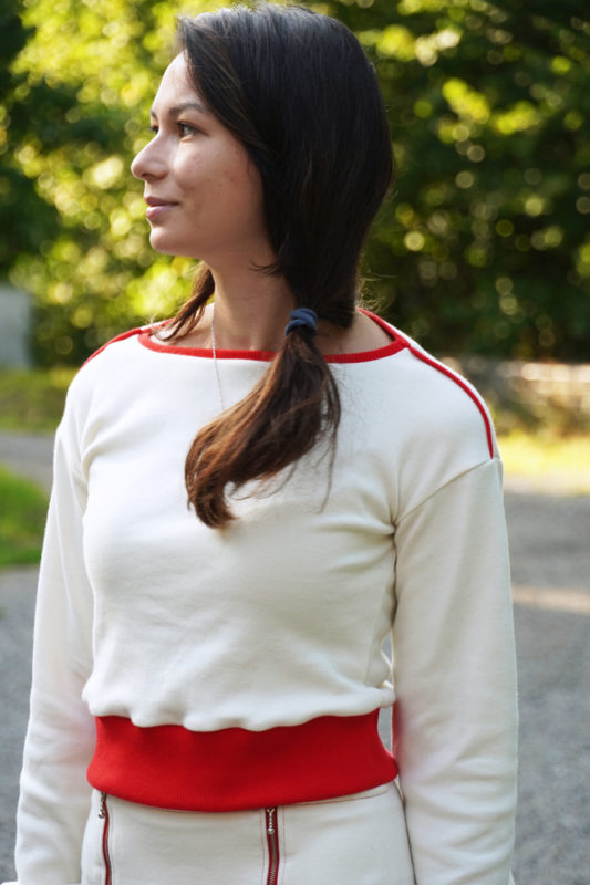 Sada střih - střih na pohodlný dámský kostýmek - tričko+ sukně